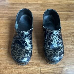 DANSKO Professional Embossed Cottagecore Clogs